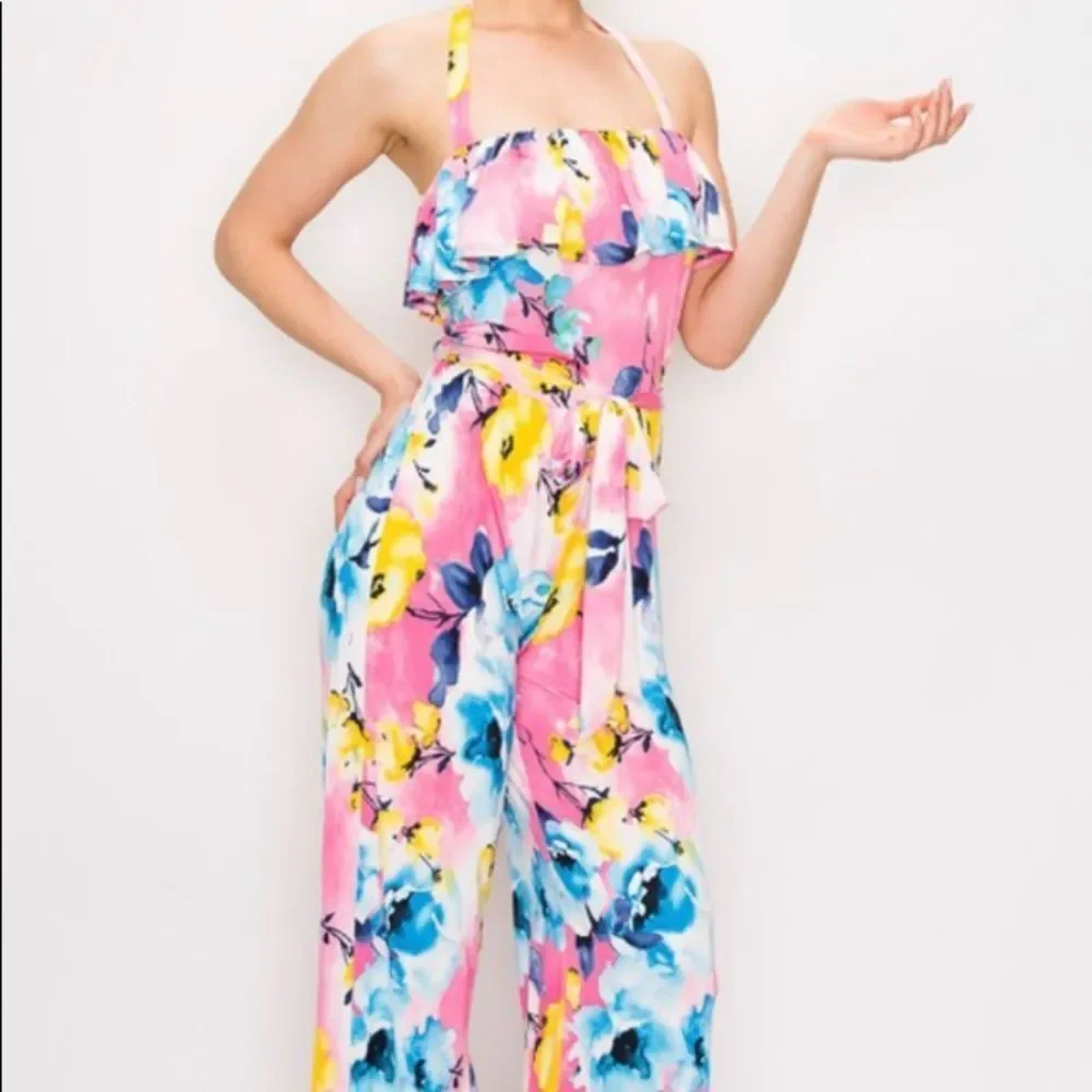 Wide Leg Halter Jumpsuit - Picture 3 of 5